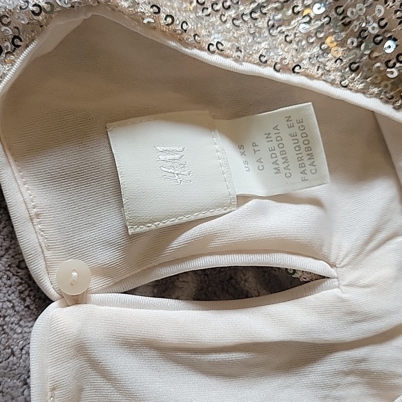 Sequence Top - Picture 2 of 2